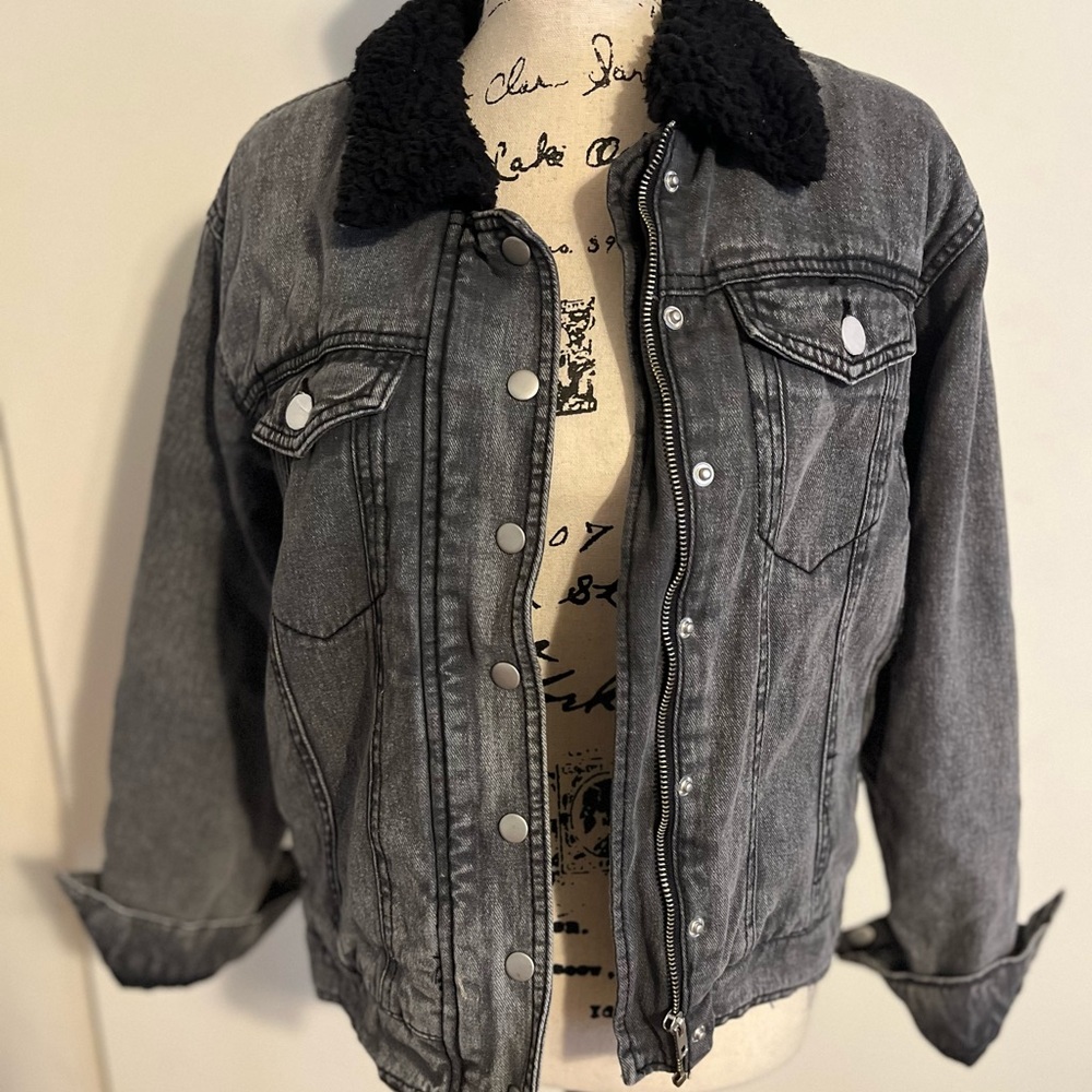 Forever 21 Black Sherpa Jacket